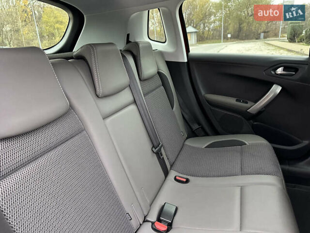 Красный Пежо 2008, объемом двигателя 1.2 л и пробегом 67 тыс. км за 11899 $, фото 30 на Automoto.ua