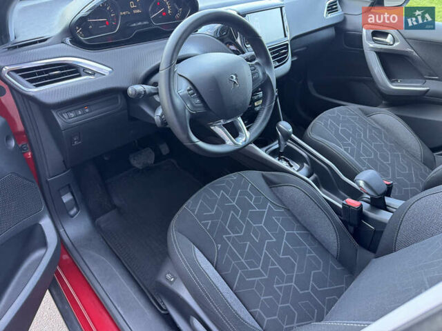 Червоний Пежо 2008, об'ємом двигуна 1.2 л та пробігом 54 тис. км за 11500 $, фото 10 на Automoto.ua