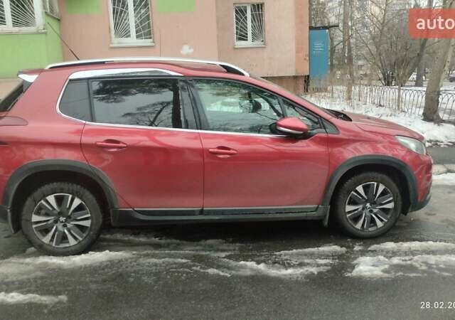 Красный Пежо 2008, объемом двигателя 1.2 л и пробегом 160 тыс. км за 11300 $, фото 3 на Automoto.ua