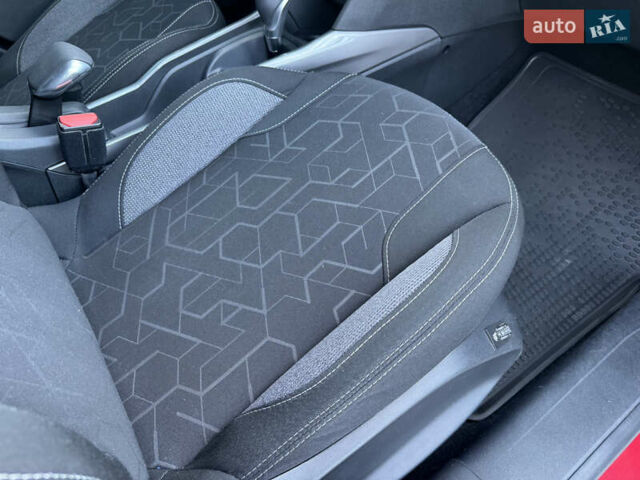 Червоний Пежо 2008, об'ємом двигуна 1.2 л та пробігом 54 тис. км за 11500 $, фото 18 на Automoto.ua