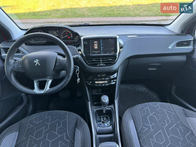 Червоний Пежо 2008, об'ємом двигуна 1.2 л та пробігом 54 тис. км за 11500 $, фото 25 на Automoto.ua