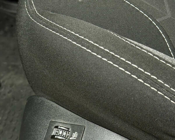 Червоний Пежо 2008, об'ємом двигуна 1.2 л та пробігом 130 тис. км за 10800 $, фото 29 на Automoto.ua