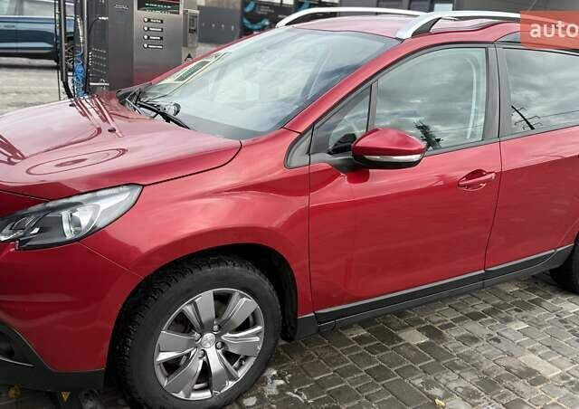 Красный Пежо 2008, объемом двигателя 1.2 л и пробегом 74 тыс. км за 13000 $, фото 2 на Automoto.ua