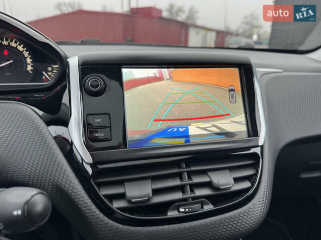 Красный Пежо 2008, объемом двигателя 1.2 л и пробегом 38 тыс. км за 13500 $, фото 33 на Automoto.ua