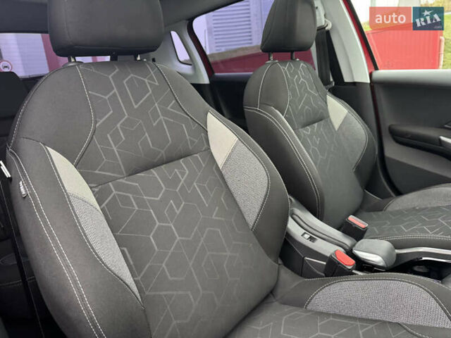 Красный Пежо 2008, объемом двигателя 1.2 л и пробегом 38 тыс. км за 13500 $, фото 14 на Automoto.ua