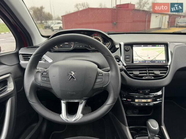 Красный Пежо 2008, объемом двигателя 1.2 л и пробегом 38 тыс. км за 13500 $, фото 27 на Automoto.ua