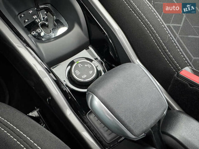 Красный Пежо 2008, объемом двигателя 1.2 л и пробегом 38 тыс. км за 13500 $, фото 32 на Automoto.ua