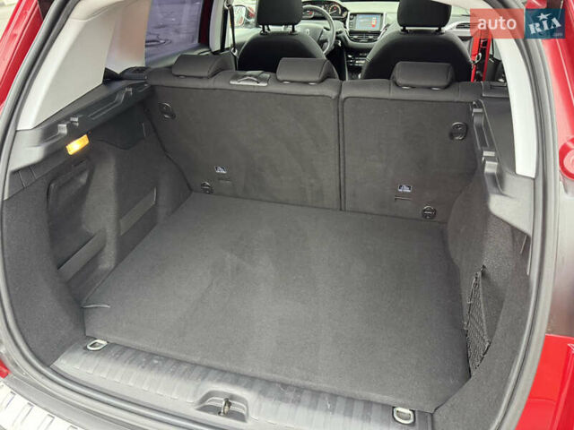 Красный Пежо 2008, объемом двигателя 1.2 л и пробегом 38 тыс. км за 13500 $, фото 11 на Automoto.ua