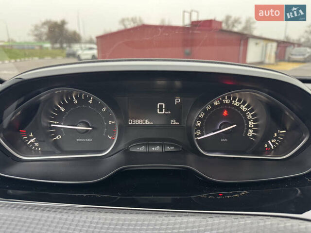 Красный Пежо 2008, объемом двигателя 1.2 л и пробегом 38 тыс. км за 13500 $, фото 29 на Automoto.ua