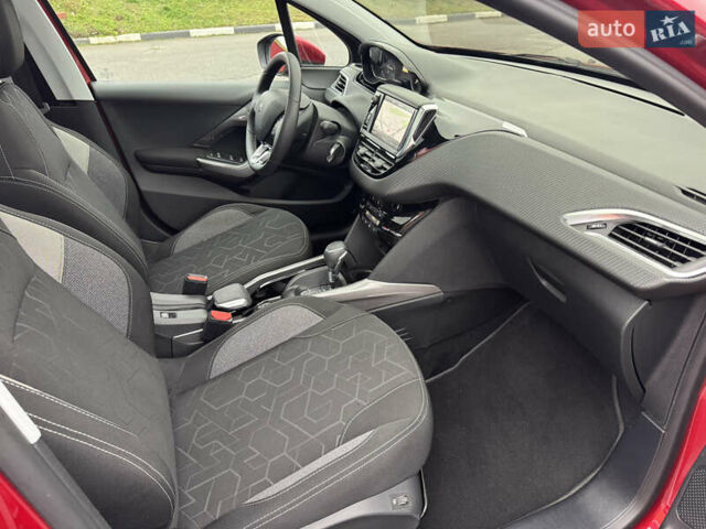 Красный Пежо 2008, объемом двигателя 1.2 л и пробегом 38 тыс. км за 13500 $, фото 12 на Automoto.ua