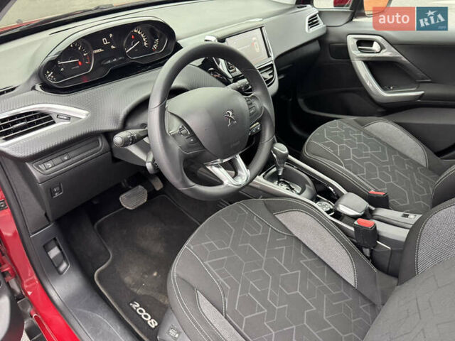 Красный Пежо 2008, объемом двигателя 1.2 л и пробегом 38 тыс. км за 13500 $, фото 21 на Automoto.ua