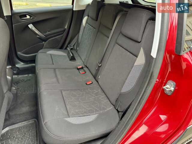 Червоний Пежо 2008, об'ємом двигуна 1.2 л та пробігом 130 тис. км за 10800 $, фото 18 на Automoto.ua