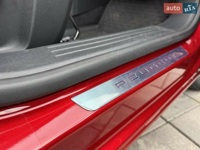 Червоний Пежо 2008, об'ємом двигуна 1.5 л та пробігом 23 тис. км за 26999 $, фото 17 на Automoto.ua