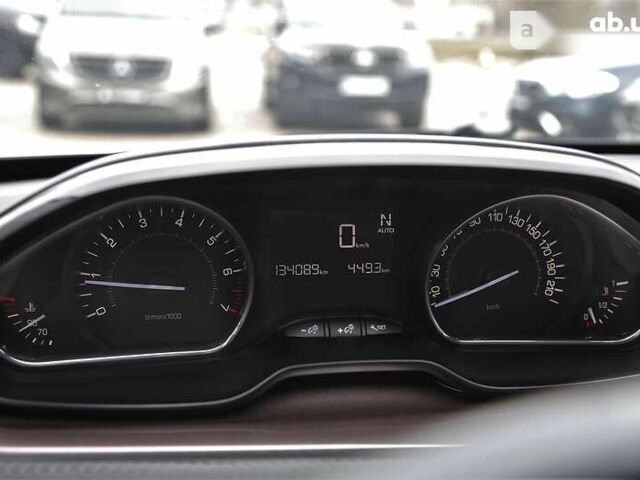 Пежо 2008, объемом двигателя 1.2 л и пробегом 134 тыс. км за 10900 $, фото 14 на Automoto.ua