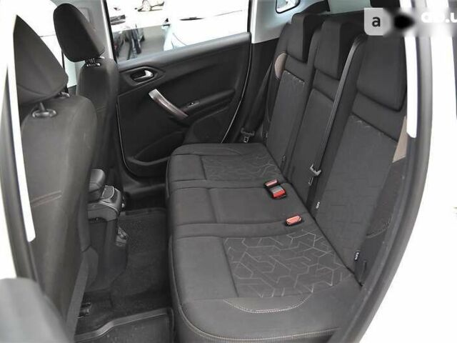 Пежо 2008, объемом двигателя 1.2 л и пробегом 134 тыс. км за 10900 $, фото 8 на Automoto.ua