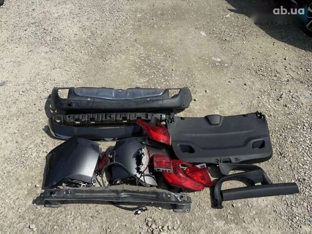 Пежо 2008, объемом двигателя 1.6 л и пробегом 135 тыс. км за 10300 $, фото 13 на Automoto.ua