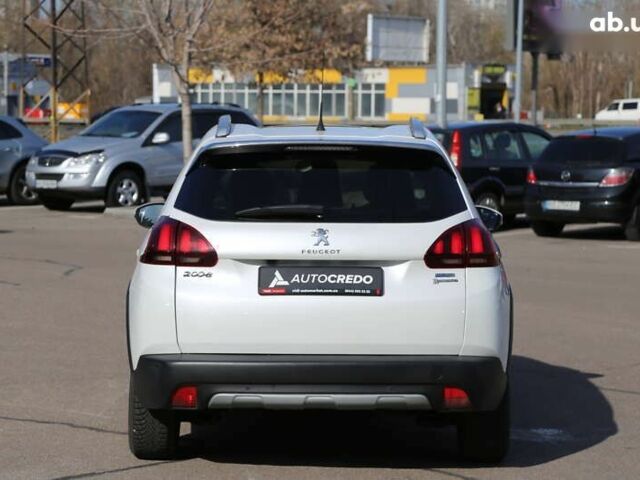 Пежо 2008, объемом двигателя 1.2 л и пробегом 99 тыс. км за 12900 $, фото 6 на Automoto.ua