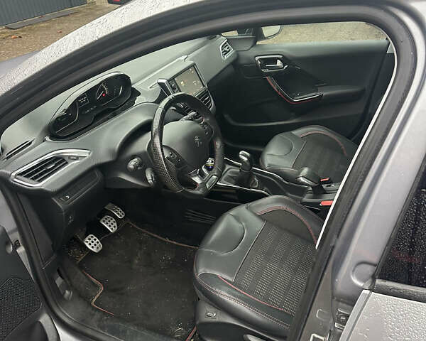 Пежо 2008, объемом двигателя 0 л и пробегом 100 тыс. км за 16500 $, фото 8 на Automoto.ua