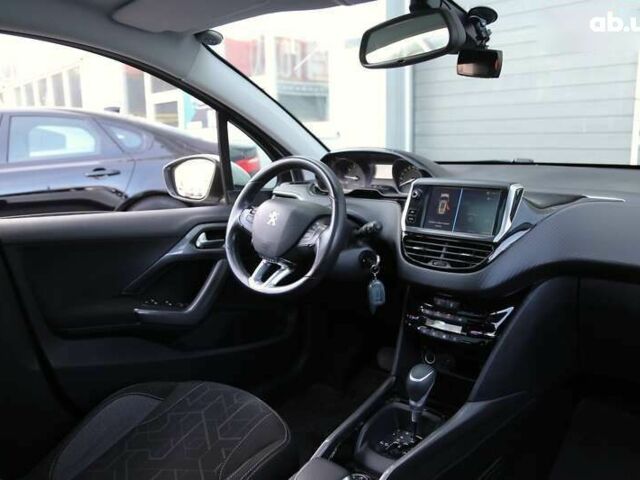 Пежо 2008, объемом двигателя 1.2 л и пробегом 99 тыс. км за 12900 $, фото 16 на Automoto.ua