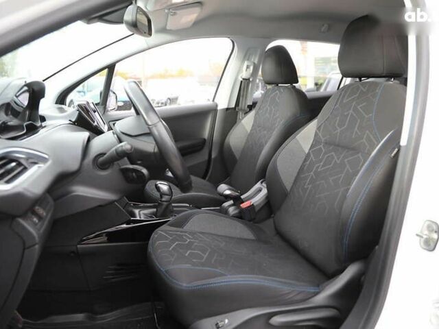 Пежо 2008, объемом двигателя 0 л и пробегом 69 тыс. км за 11500 $, фото 6 на Automoto.ua