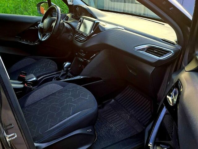 Пежо 2008, об'ємом двигуна 1.1 л та пробігом 98 тис. км за 10500 $, фото 8 на Automoto.ua