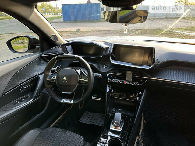 Пежо 2008, объемом двигателя 1.2 л и пробегом 49 тыс. км за 20000 $, фото 22 на Automoto.ua