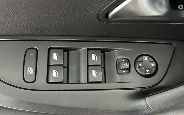 Пежо 2008, объемом двигателя 0 л и пробегом 73 тыс. км за 17450 $, фото 21 на Automoto.ua