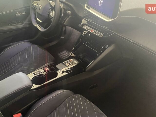 Пежо 2008, объемом двигателя 1.2 л и пробегом 0 тыс. км за 32256 $, фото 6 на Automoto.ua