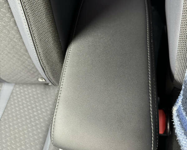 Жовтий Пежо 2008, об'ємом двигуна 1.2 л та пробігом 51 тис. км за 17000 $, фото 8 на Automoto.ua
