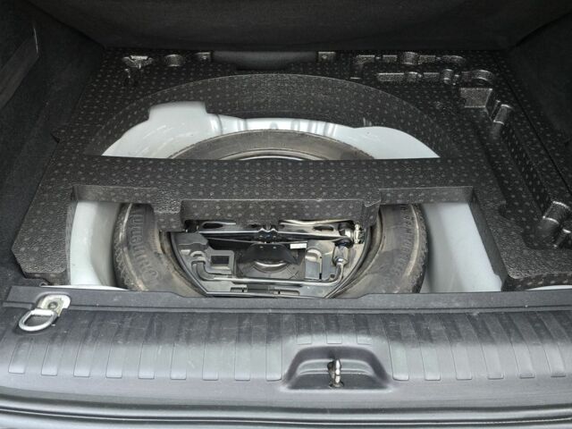 Серый Пежо 2008, объемом двигателя 1.6 л и пробегом 193 тыс. км за 9800 $, фото 13 на Automoto.ua