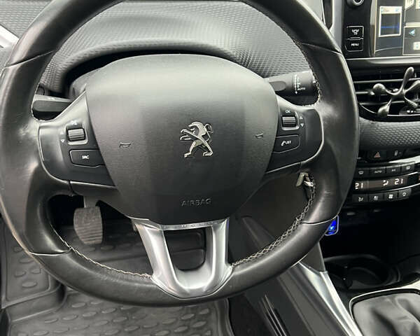 Серый Пежо 2008, объемом двигателя 1.6 л и пробегом 168 тыс. км за 10300 $, фото 14 на Automoto.ua
