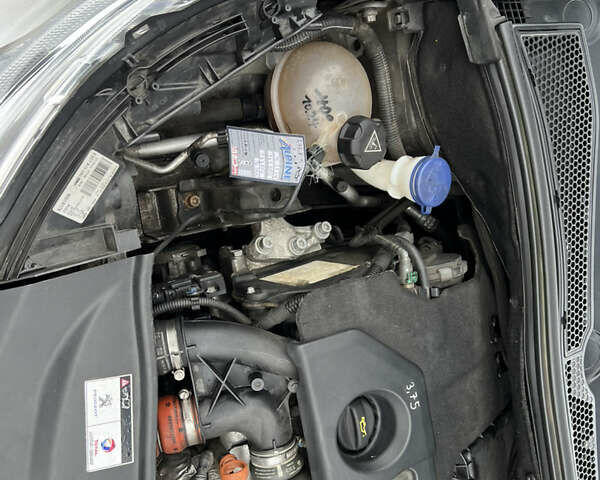 Серый Пежо 2008, объемом двигателя 1.6 л и пробегом 168 тыс. км за 10300 $, фото 12 на Automoto.ua