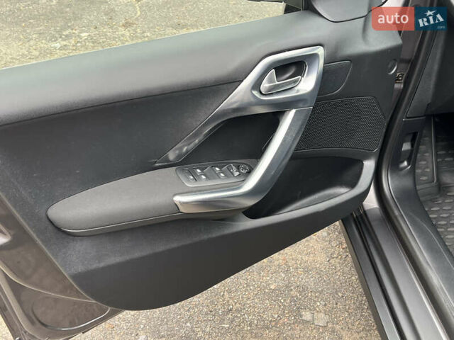 Серый Пежо 2008, объемом двигателя 1.6 л и пробегом 168 тыс. км за 10300 $, фото 24 на Automoto.ua