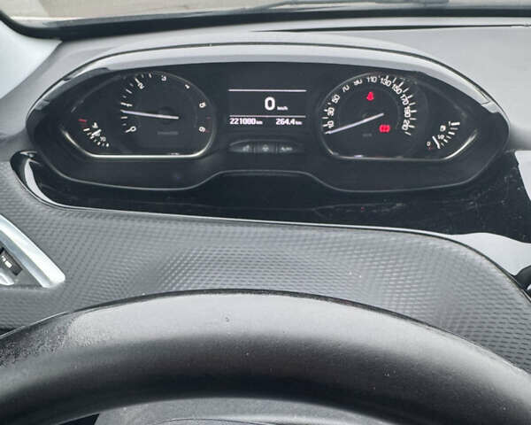 Серый Пежо 2008, объемом двигателя 1.6 л и пробегом 221 тыс. км за 9900 $, фото 10 на Automoto.ua