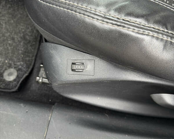 Серый Пежо 2008, объемом двигателя 1.6 л и пробегом 221 тыс. км за 9900 $, фото 8 на Automoto.ua