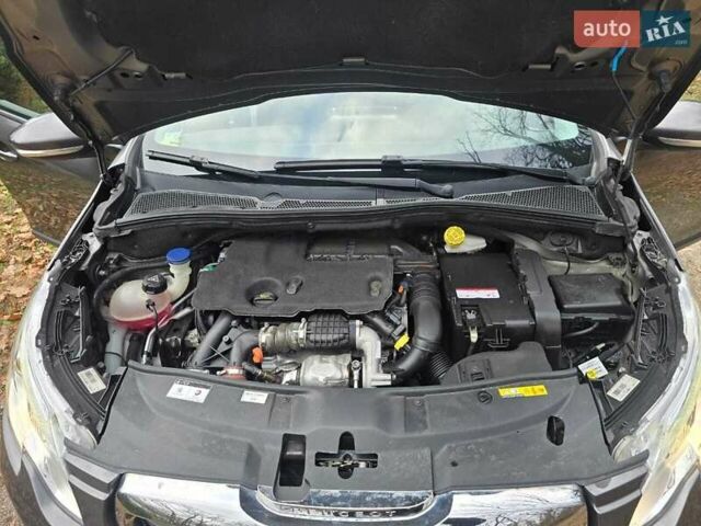 Серый Пежо 2008, объемом двигателя 1.6 л и пробегом 193 тыс. км за 9800 $, фото 17 на Automoto.ua