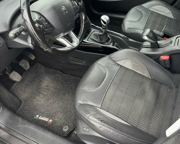 Серый Пежо 2008, объемом двигателя 1.6 л и пробегом 221 тыс. км за 9900 $, фото 7 на Automoto.ua