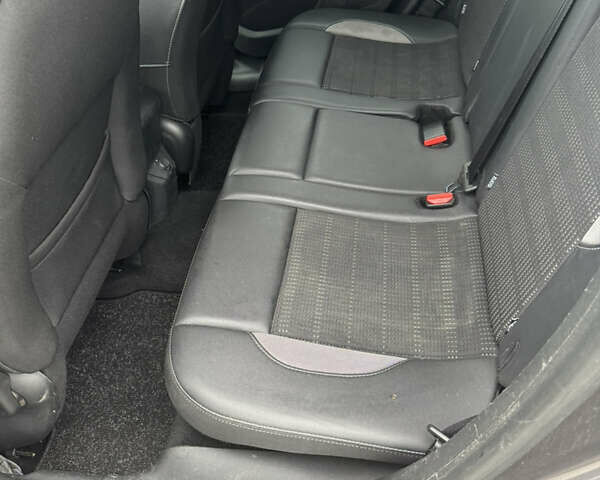 Серый Пежо 2008, объемом двигателя 1.6 л и пробегом 221 тыс. км за 9900 $, фото 9 на Automoto.ua