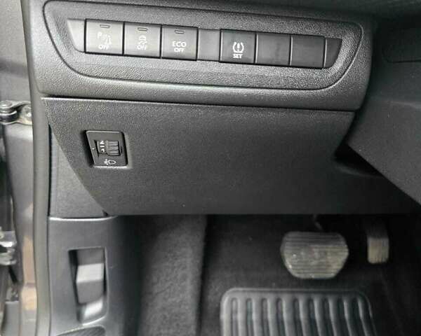 Серый Пежо 2008, объемом двигателя 1.6 л и пробегом 193 тыс. км за 9800 $, фото 12 на Automoto.ua