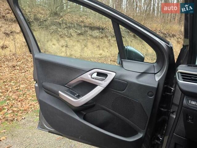 Серый Пежо 2008, объемом двигателя 1.6 л и пробегом 193 тыс. км за 9800 $, фото 8 на Automoto.ua