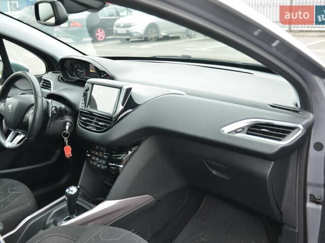 Сірий Пежо 2008, об'ємом двигуна 1.2 л та пробігом 88 тис. км за 11500 $, фото 38 на Automoto.ua