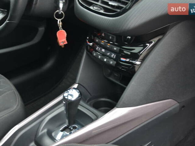 Серый Пежо 2008, объемом двигателя 1.2 л и пробегом 88 тыс. км за 10999 $, фото 39 на Automoto.ua