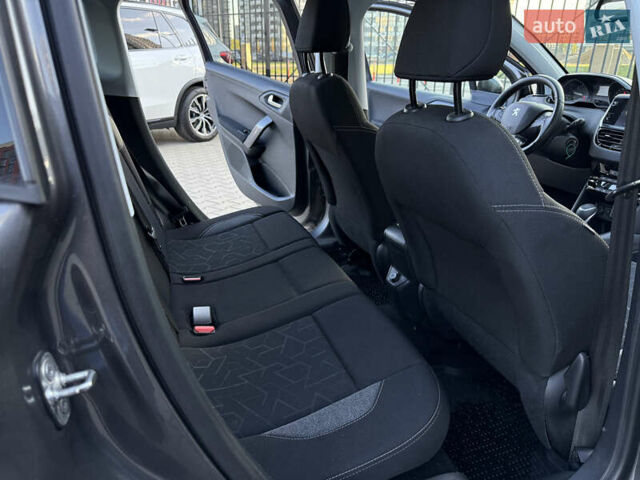 Пежо 2008 2017 у Києві на Automoto.ua Сірий Пежо 2008, об'ємом двигуна 1.2 л та пробігом 77 тис. км за 10900 $, фото 16 на Automoto.ua