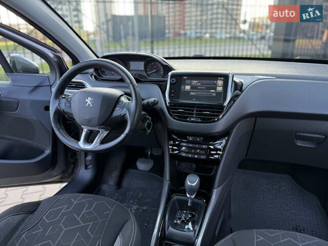 Пежо 2008 2017 у Києві на Automoto.ua Сірий Пежо 2008, об'ємом двигуна 1.2 л та пробігом 77 тис. км за 10900 $, фото 22 на Automoto.ua