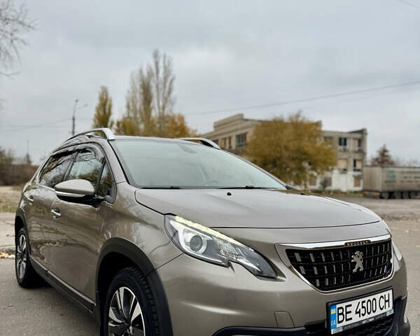Серый Пежо 2008, объемом двигателя 1.2 л и пробегом 67 тыс. км за 13600 $, фото 2 на Automoto.ua