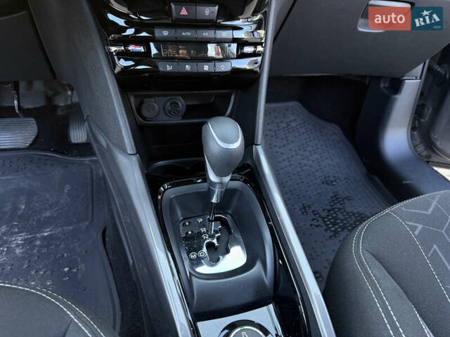 Пежо 2008 2017 у Києві на Automoto.ua Сірий Пежо 2008, об'ємом двигуна 1.2 л та пробігом 77 тис. км за 10900 $, фото 25 на Automoto.ua