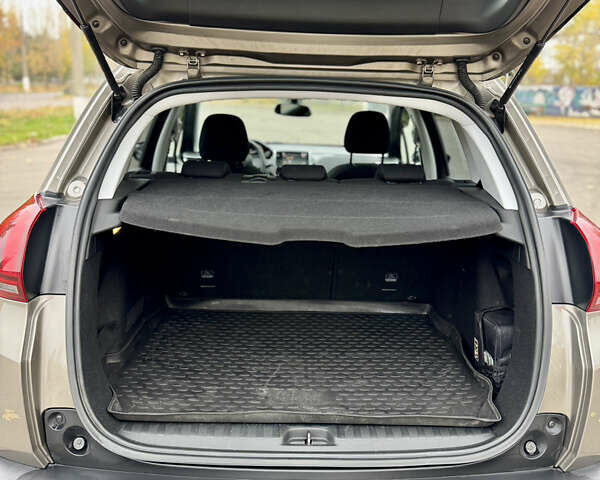 Серый Пежо 2008, объемом двигателя 1.2 л и пробегом 67 тыс. км за 13600 $, фото 28 на Automoto.ua