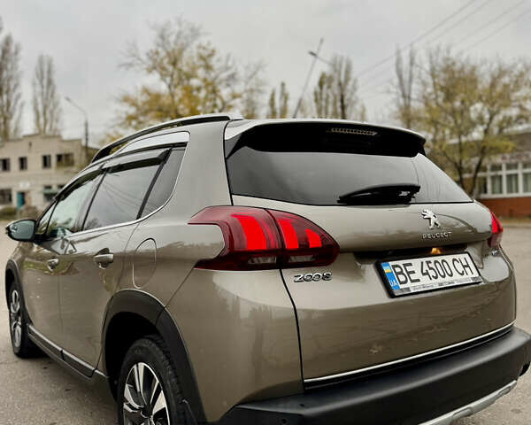 Серый Пежо 2008, объемом двигателя 1.2 л и пробегом 67 тыс. км за 13600 $, фото 5 на Automoto.ua