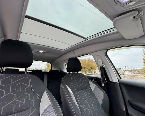 Серый Пежо 2008, объемом двигателя 1.2 л и пробегом 67 тыс. км за 13600 $, фото 27 на Automoto.ua