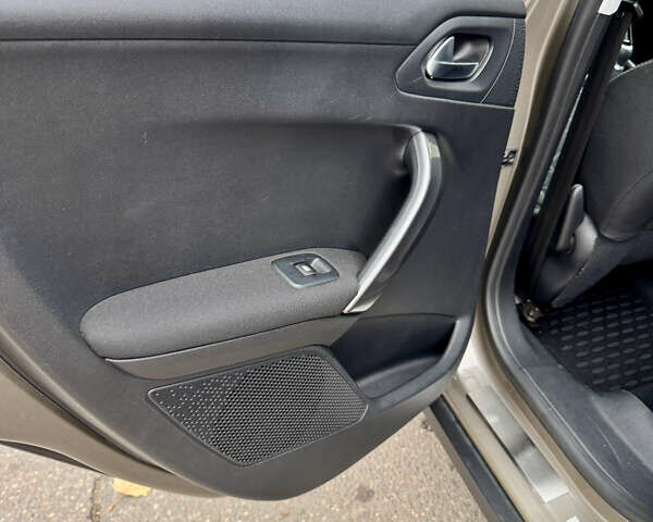 Серый Пежо 2008, объемом двигателя 1.2 л и пробегом 67 тыс. км за 13600 $, фото 20 на Automoto.ua